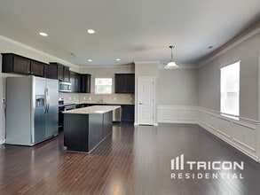 1725 White Willow Ave in Gastonia, NC - Building Photo - Building Photo