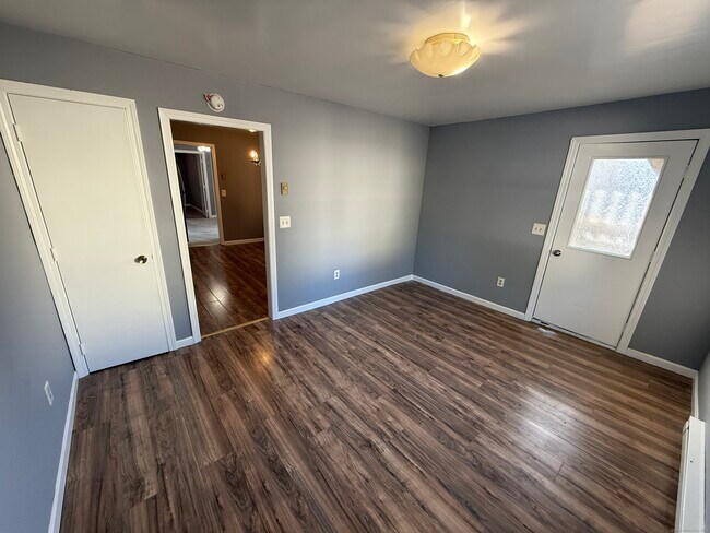 52 Crown St in Naugatuck, CT - Building Photo - Building Photo