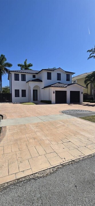 14876 SW 25th Ln in Miami, FL - Building Photo