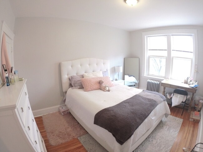 241 Freeman St, Unit 6