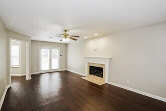 106 Edgewater Pl in Hendersonville, TN - Building Photo - Building Photo