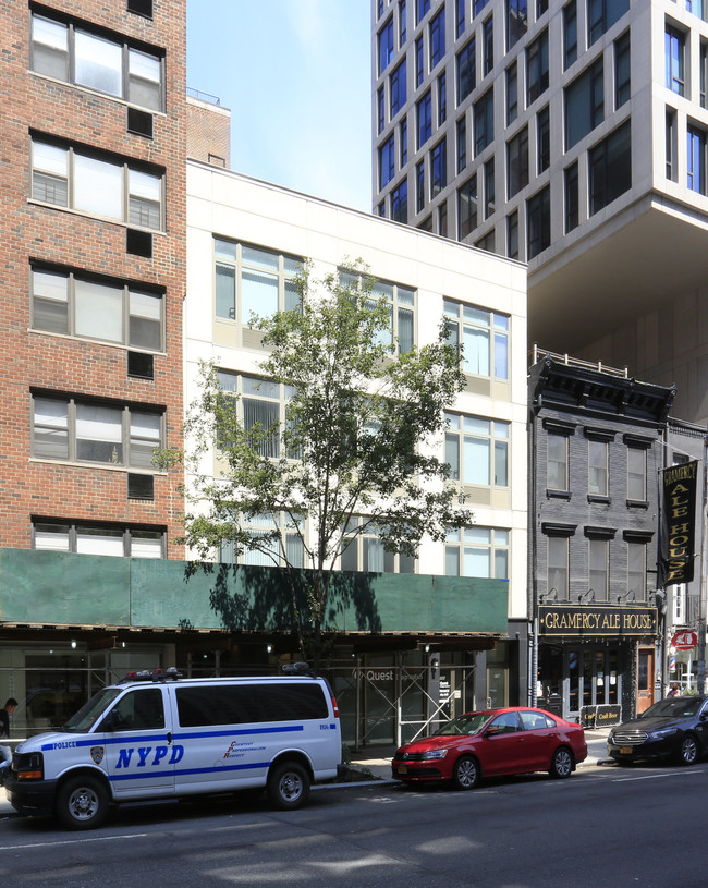 266 3rd Ave in New York, NY - Building Photo - Building Photo