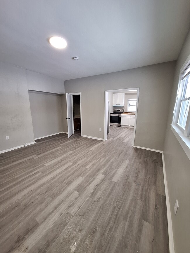 1221 Walnut St in McKeesport, PA - Foto de edificio - Building Photo