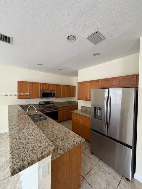 8841 W 34th Ct in Hialeah, FL - Building Photo - Building Photo