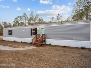 113 Trott Ln in Stella, NC - Building Photo - Building Photo