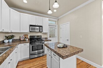 933 E 20th Ave in Denver, CO - Building Photo - Building Photo