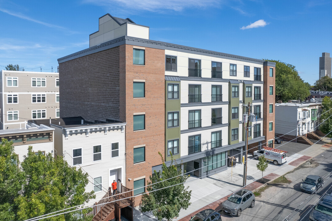 105 Morris Apartments in Albany, NY - Building Photo