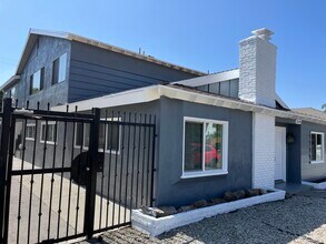 2119 Earl Ave, Unit Earl Ave. in Long Beach, CA - Building Photo - Building Photo