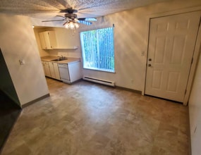 445 Senate St NW in Salem, OR - Building Photo - Building Photo