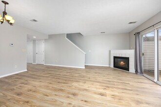 7033 S Cannon Pl Dr in Rockford, MI - Building Photo - Building Photo