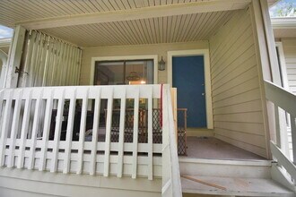 101 Vista Lagoon Ct, Unit Vista Lagoon in Ponte Vedra Beach, FL - Foto de edificio - Building Photo