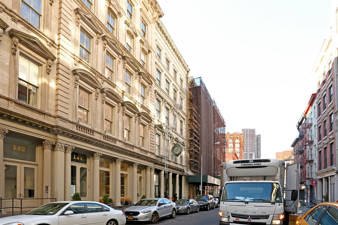 146 Duane St in New York, NY - Foto de edificio