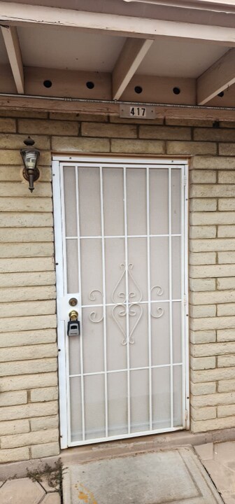 1041 N Mesa Dr in Mesa, AZ - Building Photo