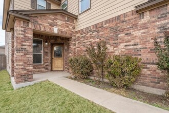 808 Big Sur Trail in Taylor, TX - Building Photo - Building Photo