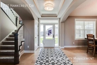 730 Hawkcrest Cir in Chanhassen, MN - Building Photo - Building Photo