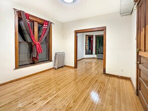 2741 N Central Park Ave, Unit 2 in Chicago, IL - Building Photo - Building Photo