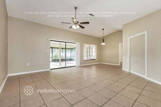 1726 Lk Crst Ave in Brandon, FL - Foto de edificio - Building Photo