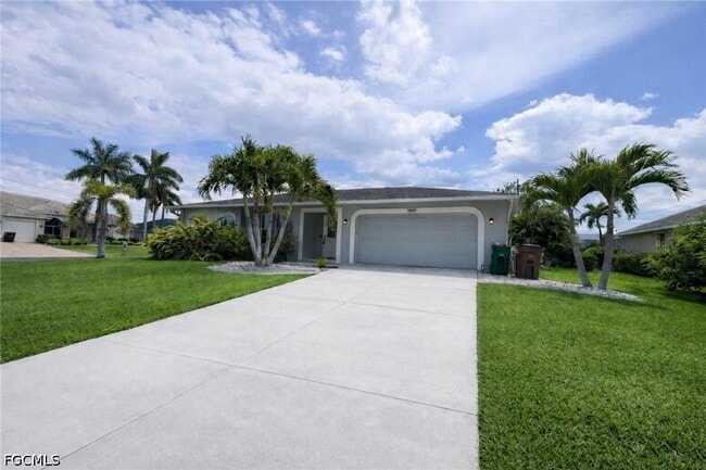 2302 SW 53rd Terrace in Cape Coral, FL - Building Photo - Building Photo