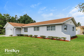 580 Snapper Way in Delray Beach, FL - Foto de edificio - Building Photo