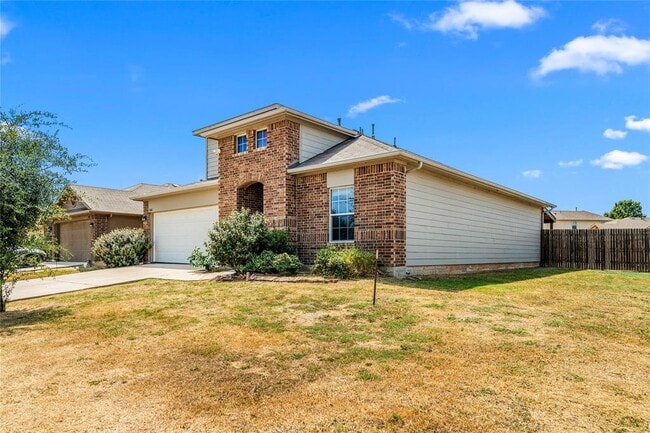 19401 Great Falls Dr in Manor, TX - Building Photo - Building Photo