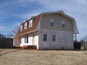 WESTERN SKIES MOBILE HOME PARK in Choctaw, OK - Building Photo - Building Photo