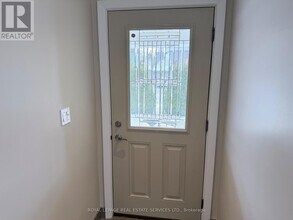 133 Hawthorne Rd in Oakville, ON - Building Photo - Building Photo