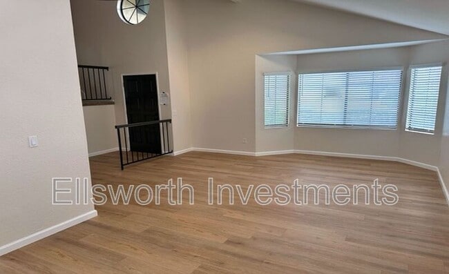 10986 Elderwood Rd in San Diego, CA - Building Photo - Building Photo