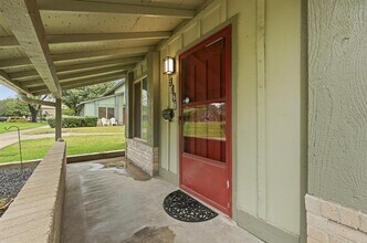 5011 Fort Clark Dr in Austin, TX - Building Photo - Building Photo