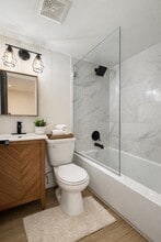 60 Triller Ave in Toronto, ON - Building Photo - Building Photo