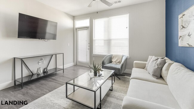 729 Junction Dr, Unit A352 in Allen, TX - Foto de edificio - Building Photo