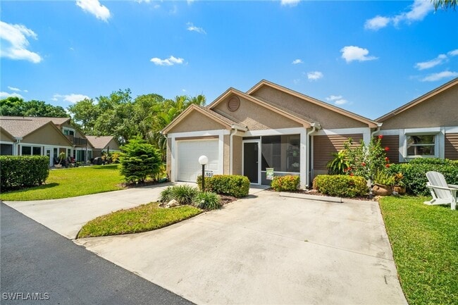 22180 Sundancer Ct in Estero, FL - Building Photo - Building Photo