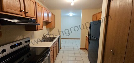 8760 Sheridan Rd in Kenosha, WI - Building Photo - Building Photo