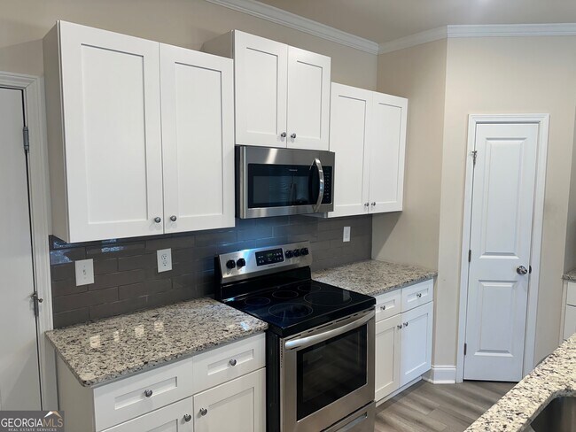 4826 Kittle Wy in Lilburn, GA - Building Photo - Building Photo