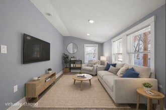 275 Market St in Rockland, MA - Foto de edificio - Building Photo