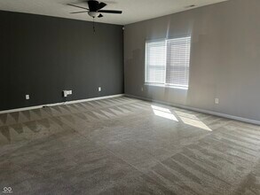 809 Blackberry Dr in Greenwood, IN - Building Photo - Building Photo