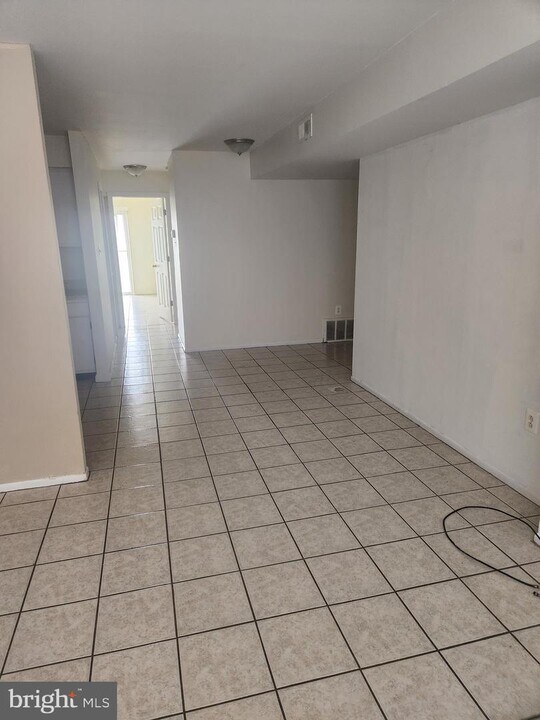 4320 Howell St Photo