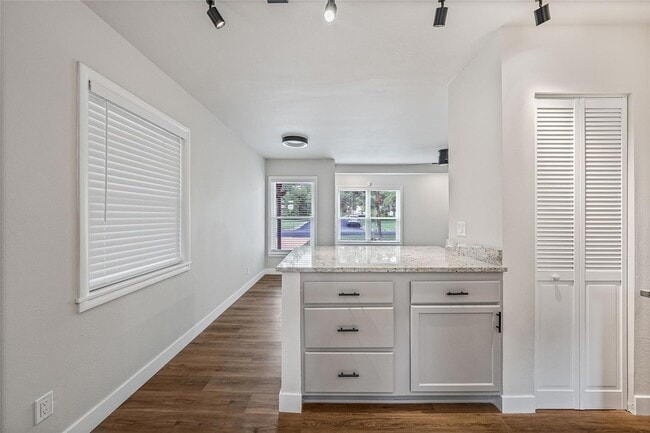 1309 Suffolk Dr in Austin, TX - Building Photo - Building Photo