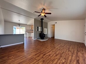 695 Cameron Way in Susanville, CA - Building Photo - Building Photo