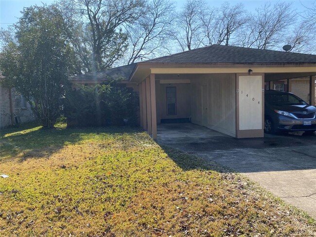 1404 McDugald Rd in Humble, TX - Building Photo - Building Photo