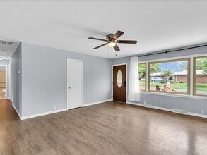615 Breen Dr in Champaign, IL - Building Photo - Building Photo