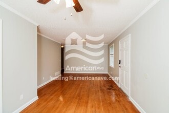 2109 Gayley St in Columbia, SC - Foto de edificio - Building Photo