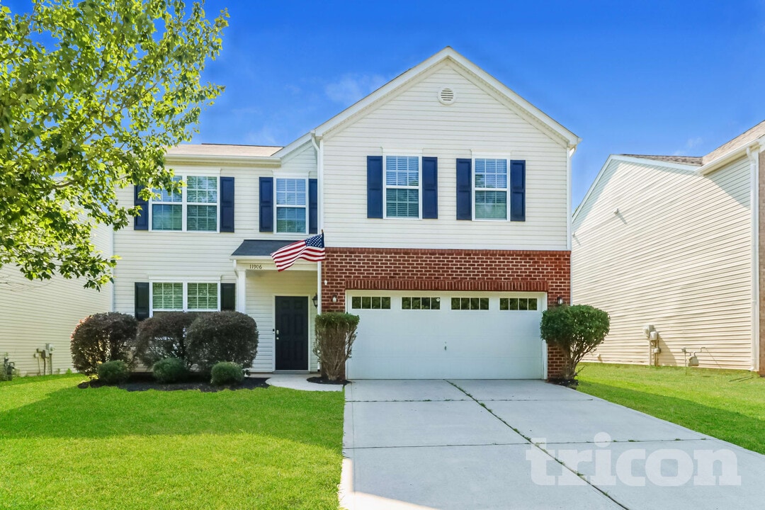 11906 Bending Branch Rd in Charlotte, NC - Building Photo