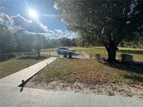 291 16th St NE in Naples, FL - Building Photo - Building Photo