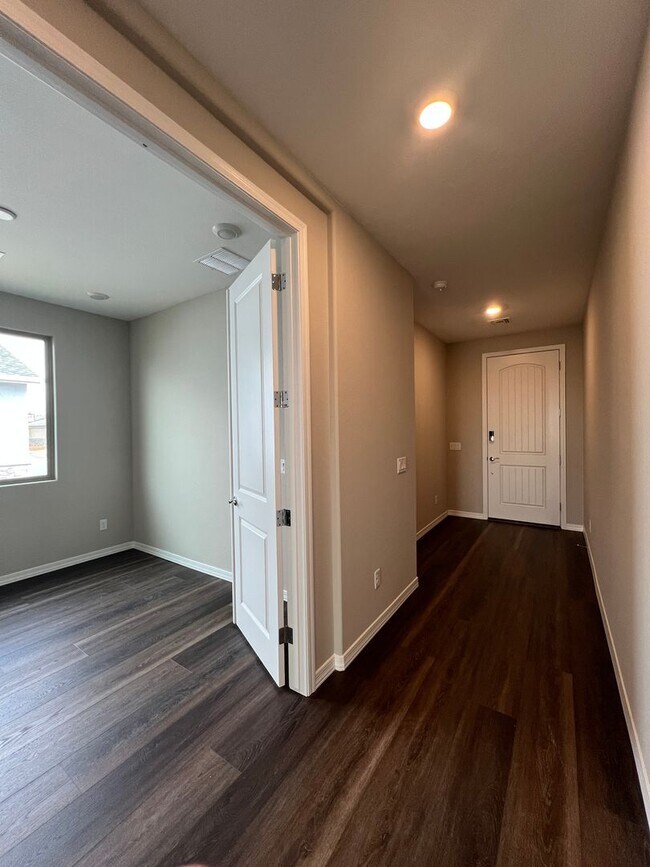 8898 Pacific Park Dr in Prescott Valley, AZ - Building Photo - Building Photo