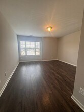 5619 Parkview Ln in Flowery Branch, GA - Building Photo - Building Photo