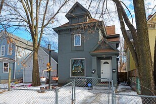 2709 Bloomington Ave in Minneapolis, MN - Building Photo
