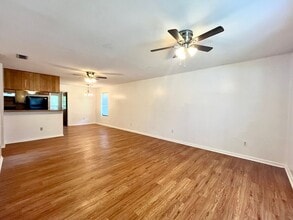 10800 Kiamichi Dr in Tyler, TX - Building Photo - Building Photo