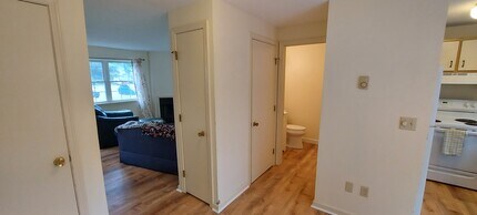 38 Crystal Ln, Unit 38 Crystal Lane Apt. C in Storrs Mansfield, CT - Building Photo - Building Photo