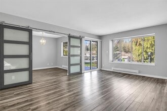 1750 McKenzie Rd in Abbotsford, BC - Building Photo - Building Photo