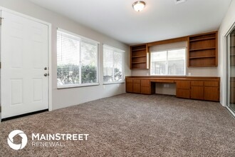 5718 Dalton Ct in New Port Richey, FL - Foto de edificio - Building Photo